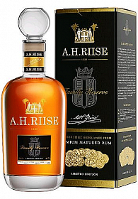 AH Riise Familly Reserve v krabičce  42%0.70l